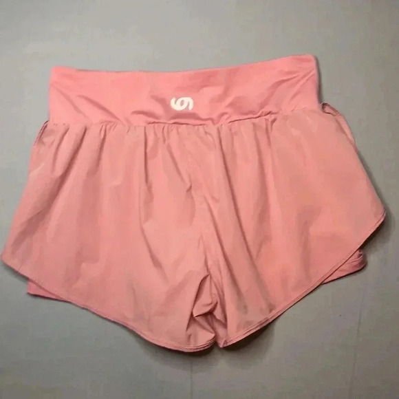 Cadmus 2 in 1 Workout Shorts with Phone Pocket - Picture 3 of 10